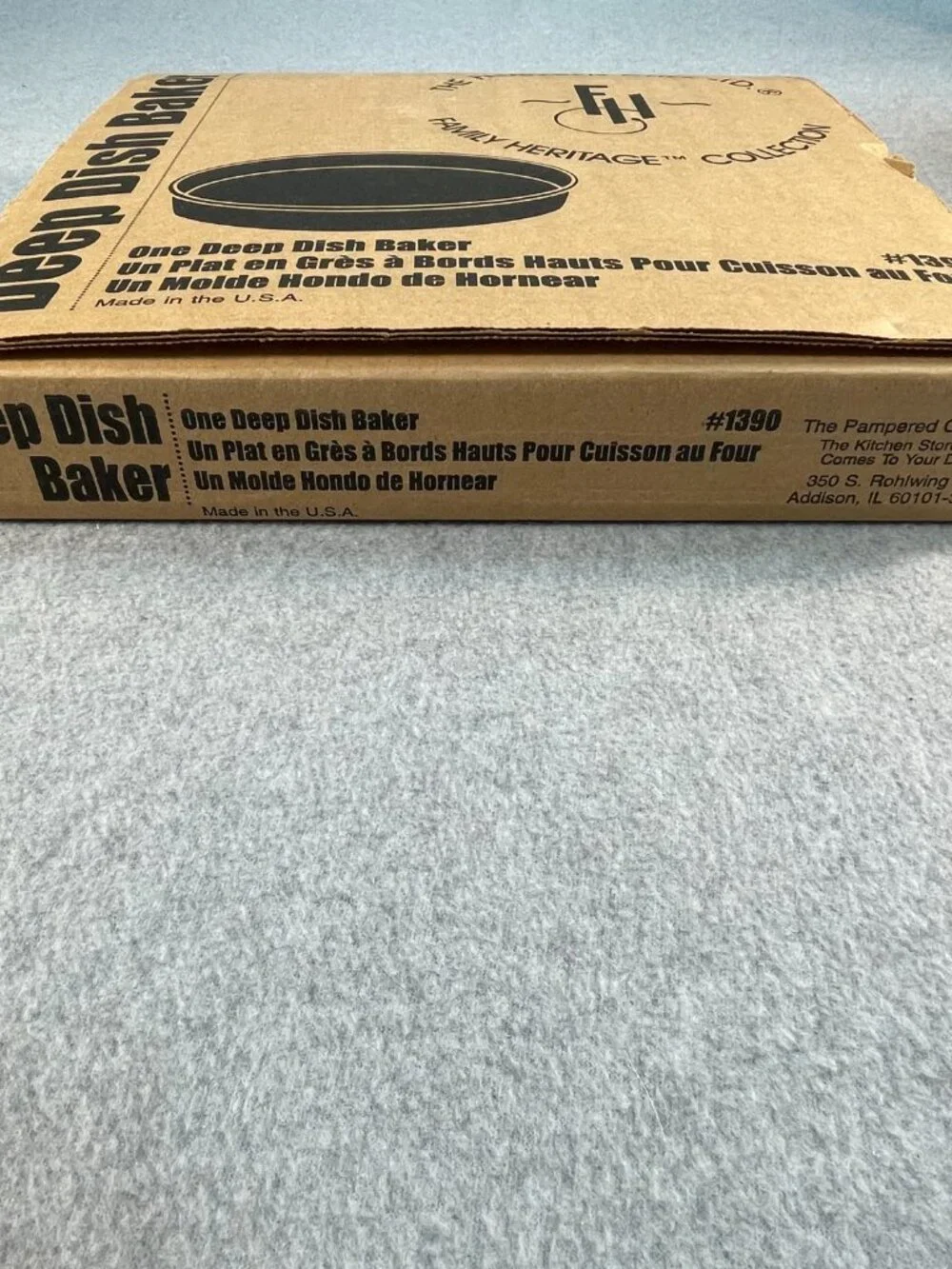 Pampered Chef Deep Dish Baker Round Stoneware Baking Family Heritage #1390 10 in